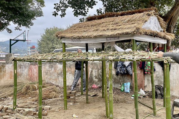 आदिवासी जनजाति महोत्सव : तीन जातिका नमुना घर निर्माण